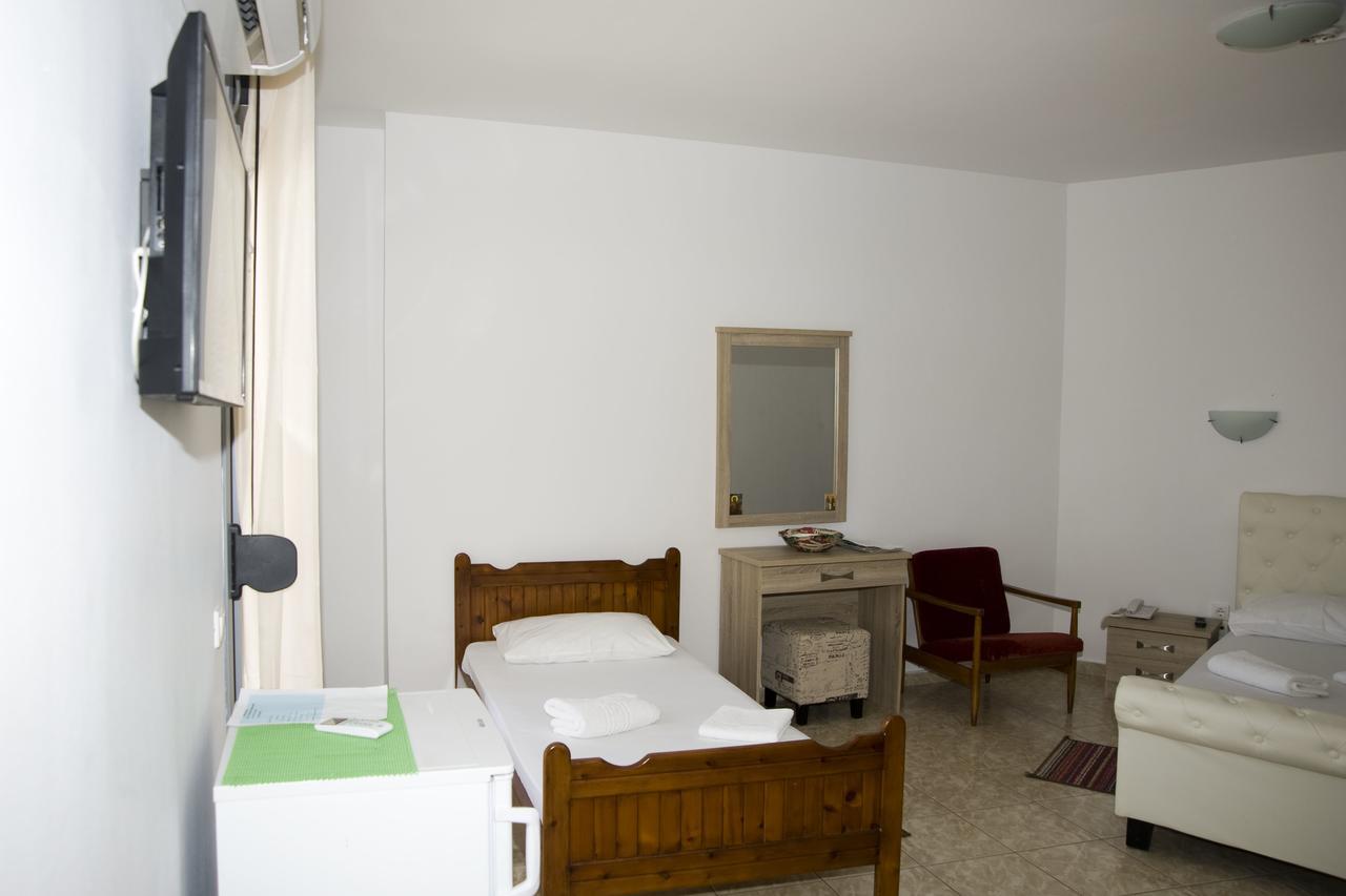 Hotel Pyrgos Sofokleous Mytilíni Exterior foto